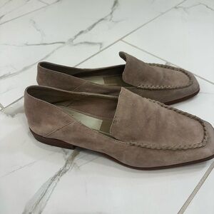 Dolce Vita Womens Beny Suede Loafer Flat
